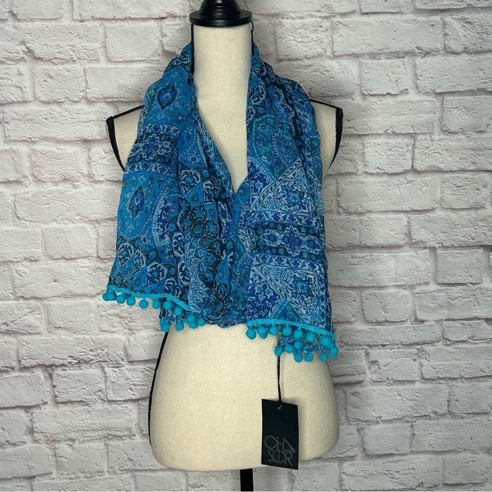 Chaser Women's Printed Pom Pom Sarong/Scarf/Shawl Blue - Picture 4 of 9